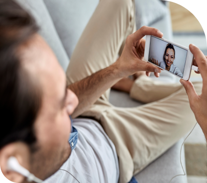 psychologist listening to a female patient